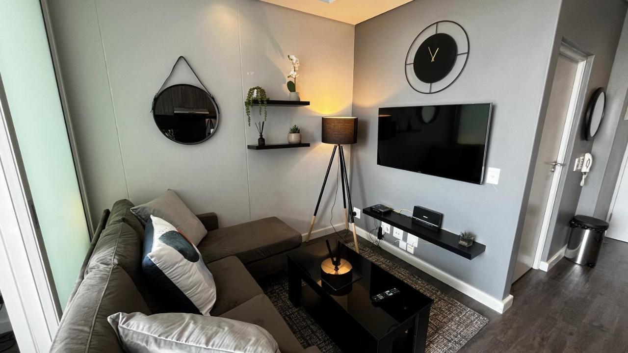 קייפטאון Modern Luxury Studio With Breathtaking City Views - No Load Shedding מראה חיצוני תמונה