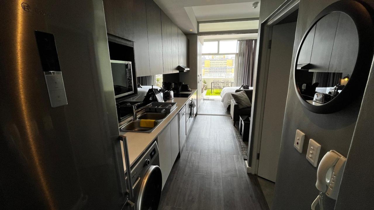קייפטאון Modern Luxury Studio With Breathtaking City Views - No Load Shedding מראה חיצוני תמונה